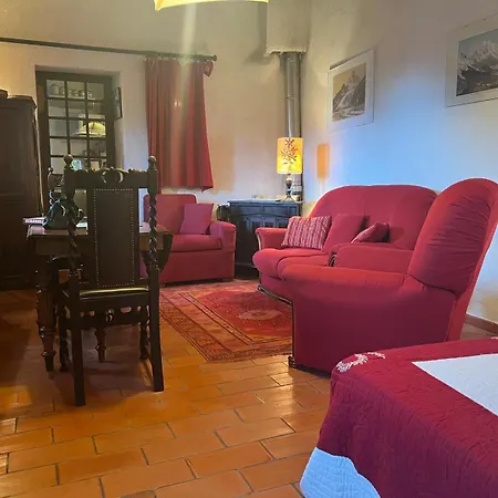 La Maison De Madeleine 펜션 *